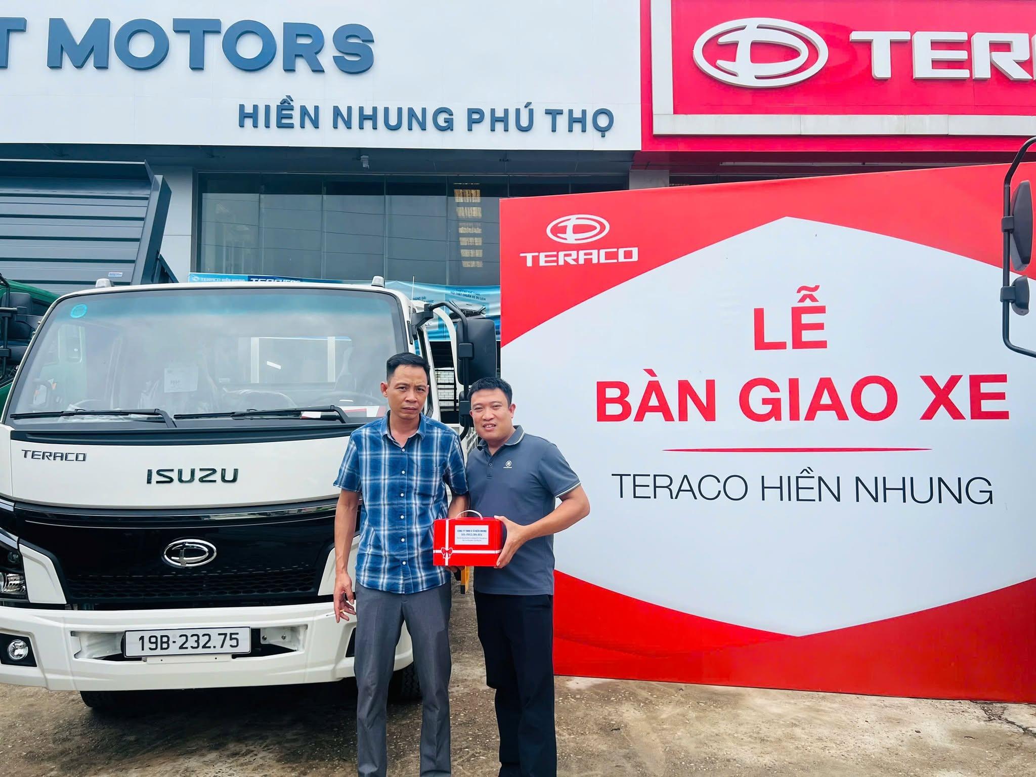 Bàn giao xe tải TERA345SL PLUS thùng lửng cho doanh nghiệp kinh doanh tôn sắt thép – Ưu đãi 10 triệu đồng trong tháng 8