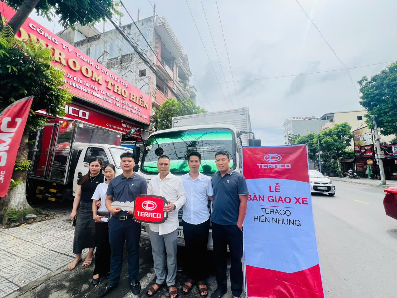 Khách Hàng Phú Thọ Tin Chọn Xe Tải TERA350-E5 Cho Hành Trình Kinh Doanh Hàng Tạp Hóa